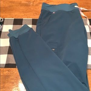 Figs Caribbean scrub joggers